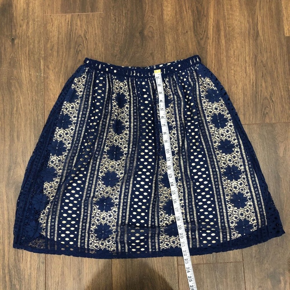 Blue Rain Rair Sz L Blue Floral Lace Outer Design Back Zip Knee Length Skirt - Picture 2 of 9